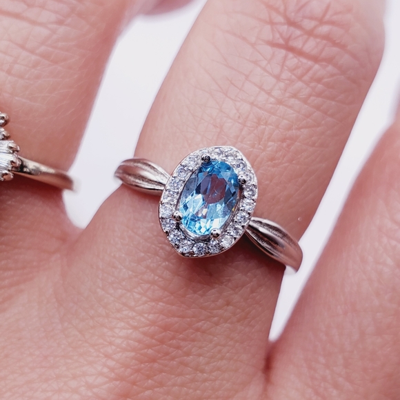 Natural Swiss Blue Topaz Sterling Silver Diamond Halo Ring - Picture 4 of 5